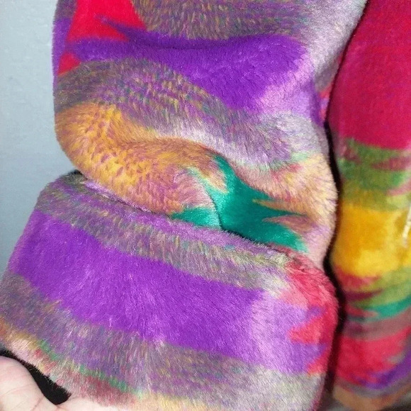 Vintage Regal Plush Collection Bright Tribal Print Coat Acrylic Thick Medium - Picture 11 of 12